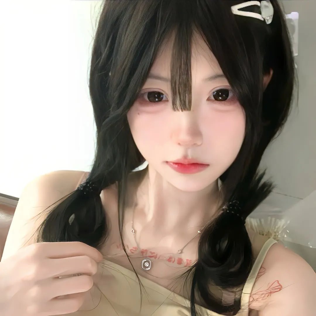 红唇